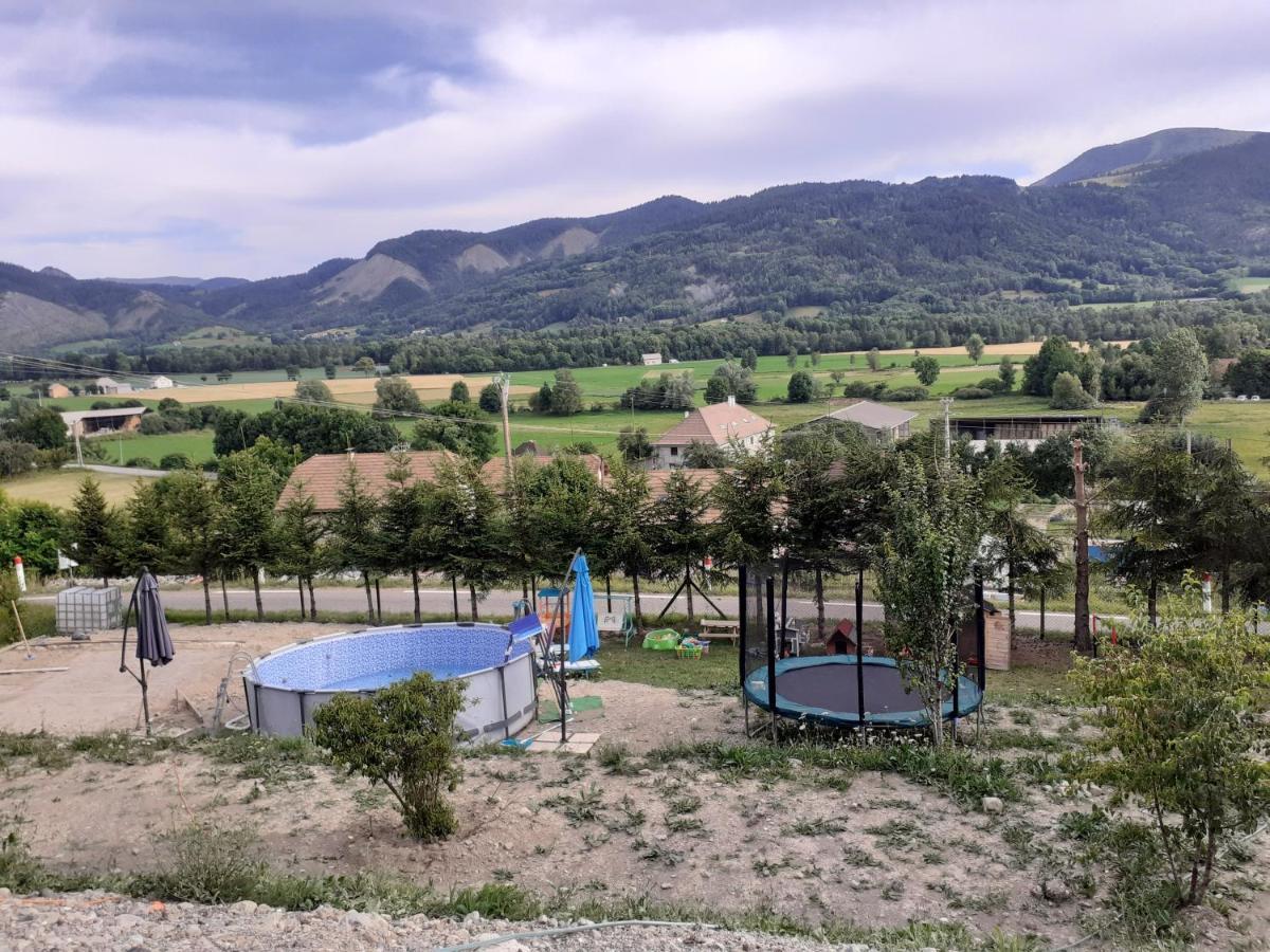 Mon Ecrin De Nature Rez De Jardin Seyne Екстериор снимка